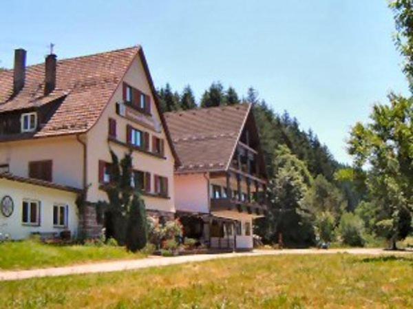 Gasthof Erlenhof Alpirsbach Exterior photo